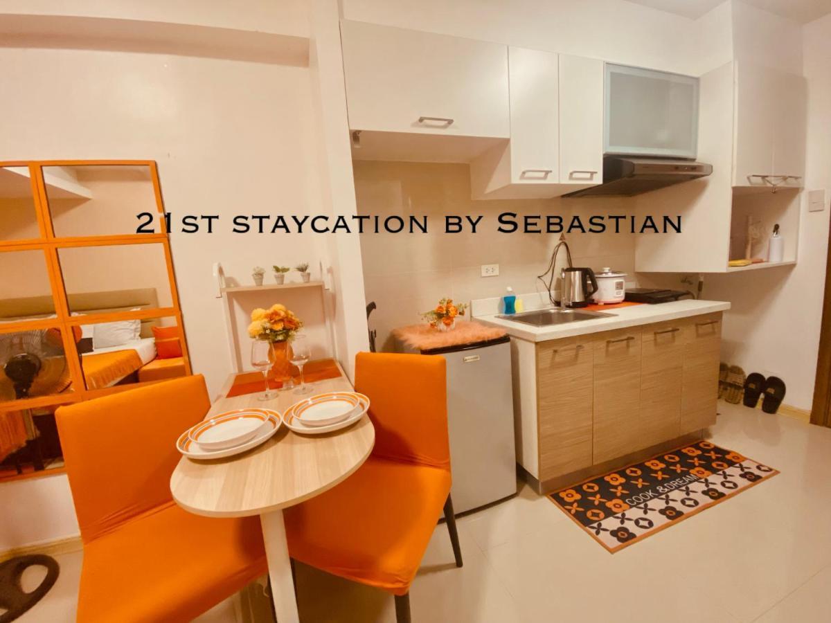 33Rd Staycation By Ysabelle Quezon City Exterior photo