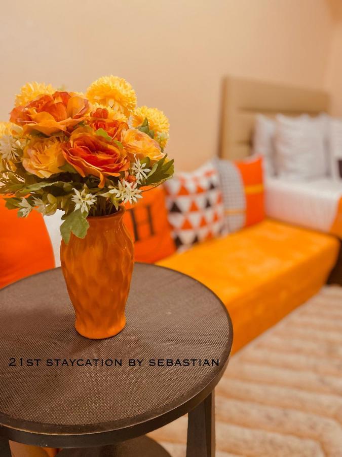 33Rd Staycation By Ysabelle Quezon City Exterior photo